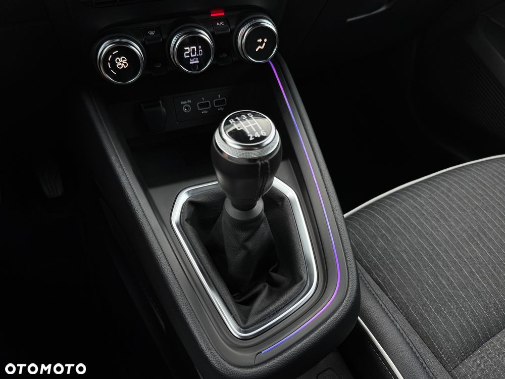 Renault Clio TCe 90 TECHNO - 32
