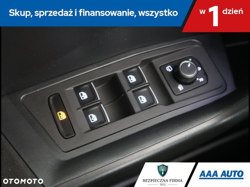 Volkswagen T-Roc - 17