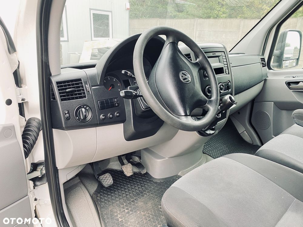 Volkswagen CRAFTER - 8