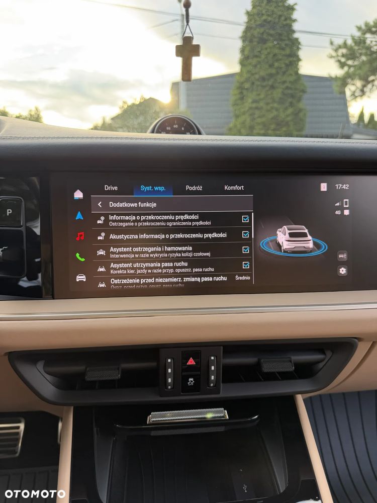 Porsche Cayenne E-Hybrid PHEV - 37