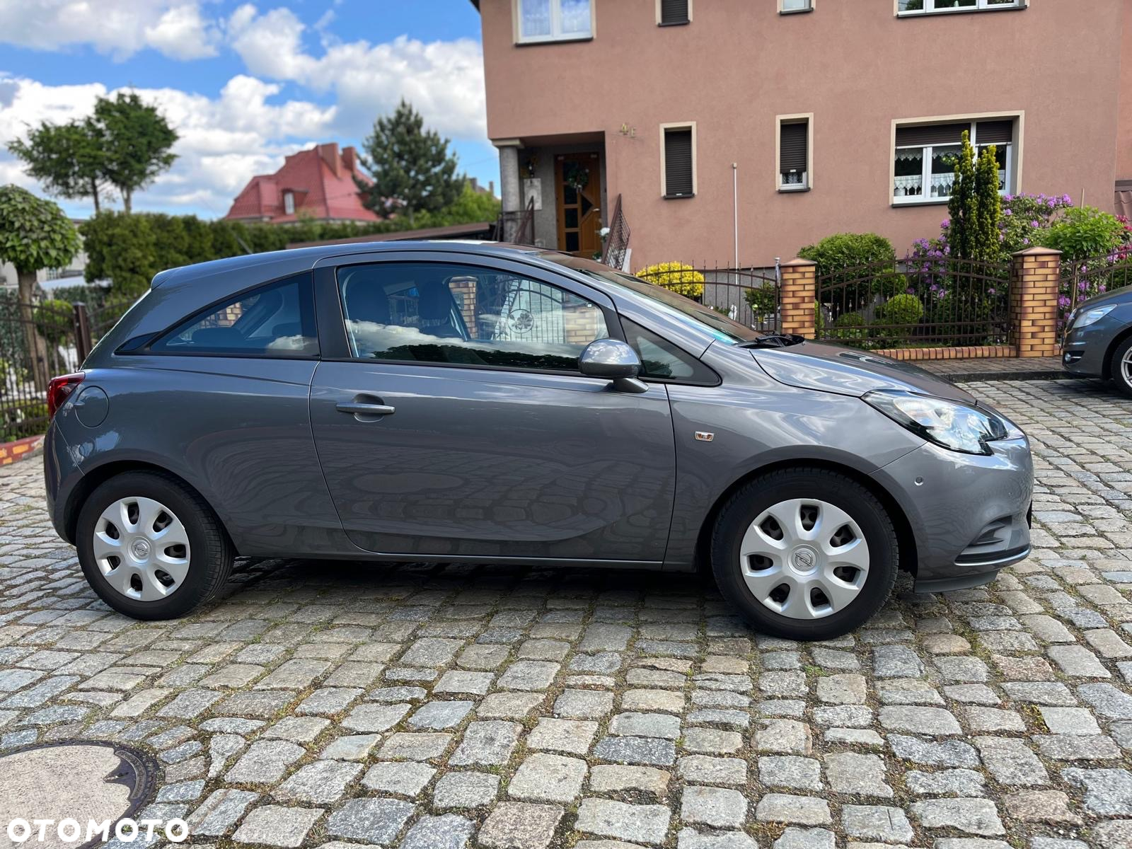 Opel Corsa 1.4 Cosmo - 11