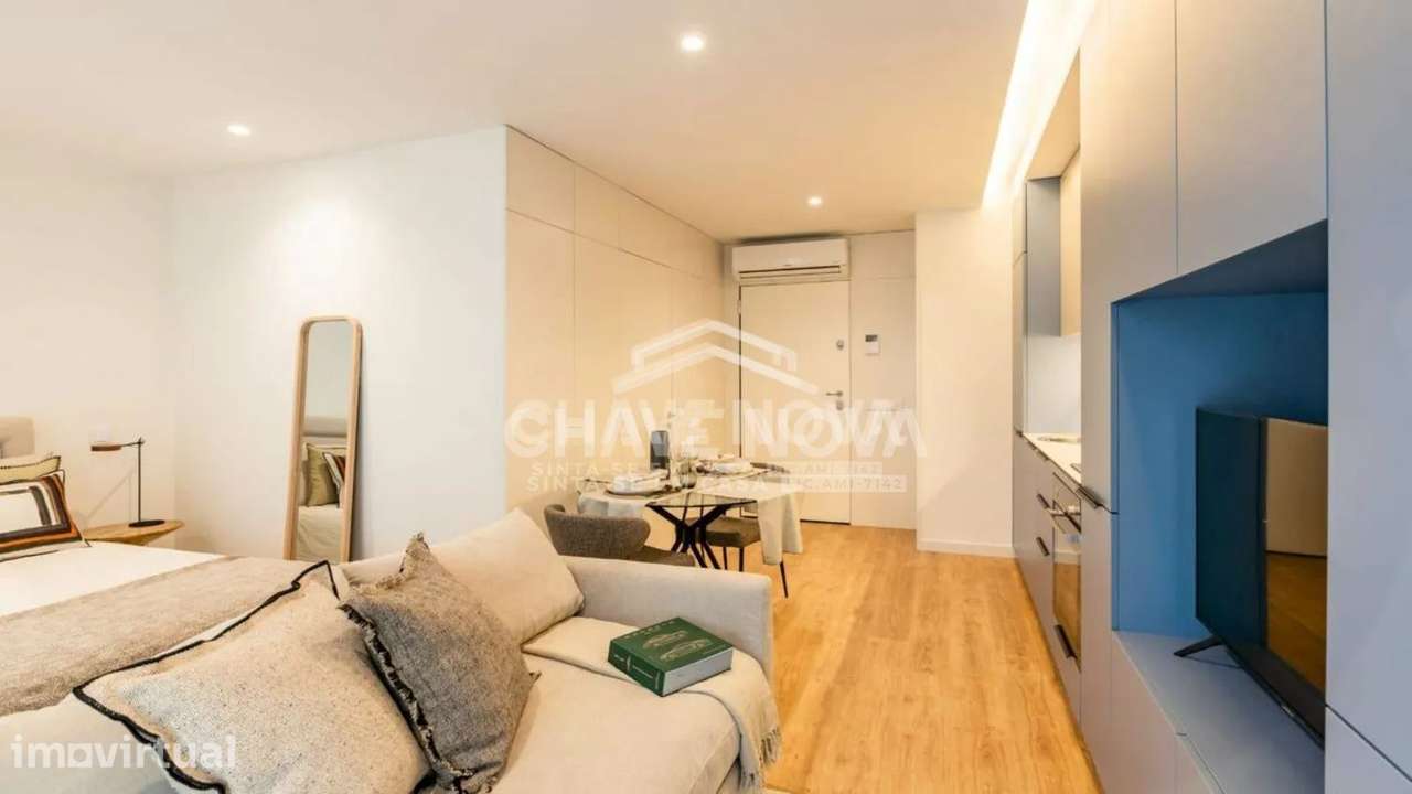 Apartamento T0 como Novo junto ao Hospital de São João com l/ garagem - Grande imagem: 3/10