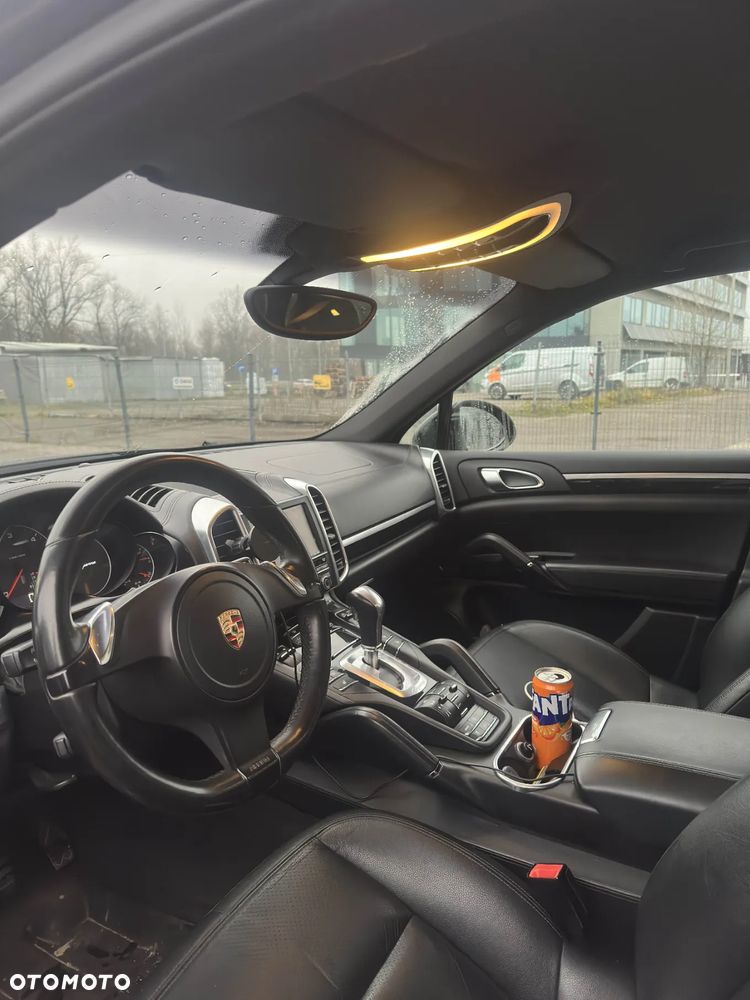 Porsche Cayenne Tiptronic S - 8