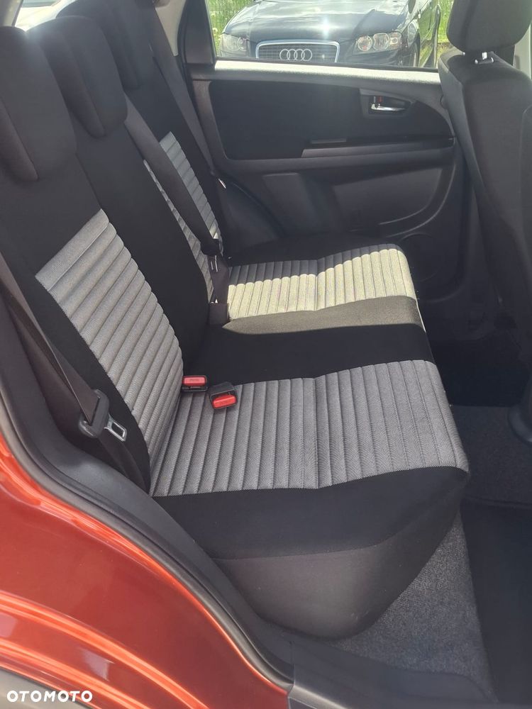 Suzuki SX4 - 17