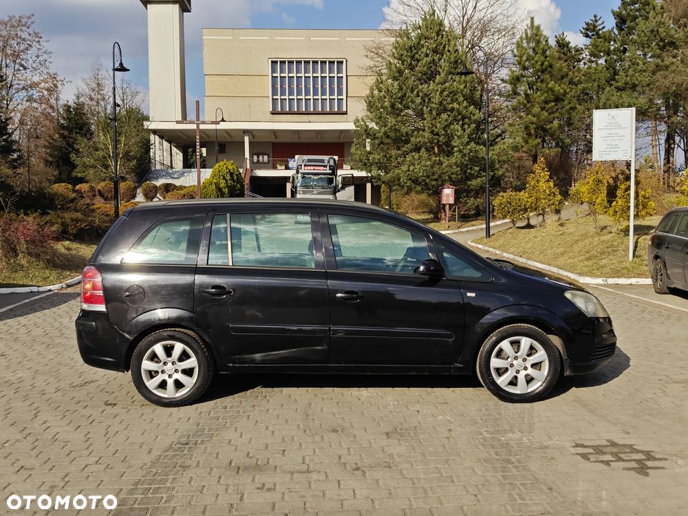 Opel Zafira 1.9 CDTI - 9