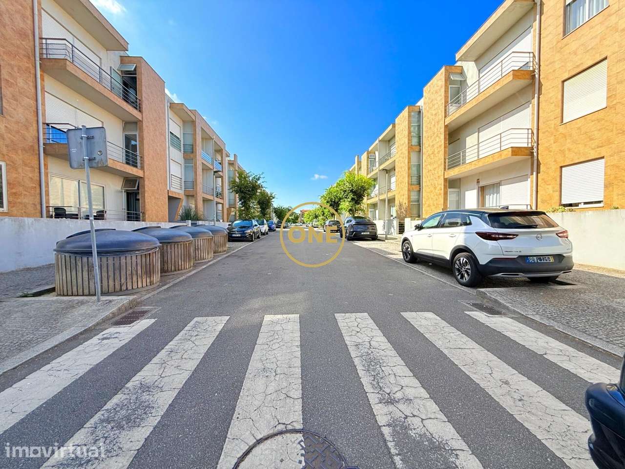 Apartamento T2 em Árvore – Excelentes Áreas, Garagem Fechada para 2 Ca - Grande imagem: 3/24