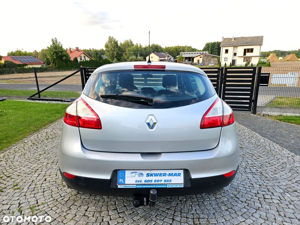 Renault Megane 1.5 dCi Expression - 8