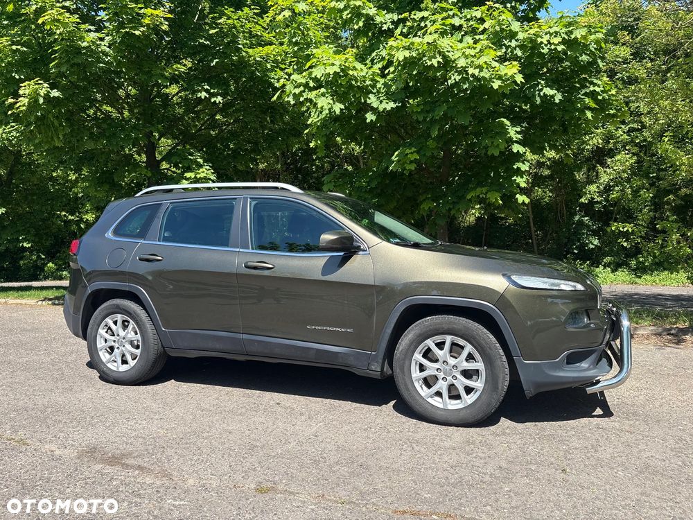 Jeep Cherokee 2.0 MJD Active Drive I Longitude - 17