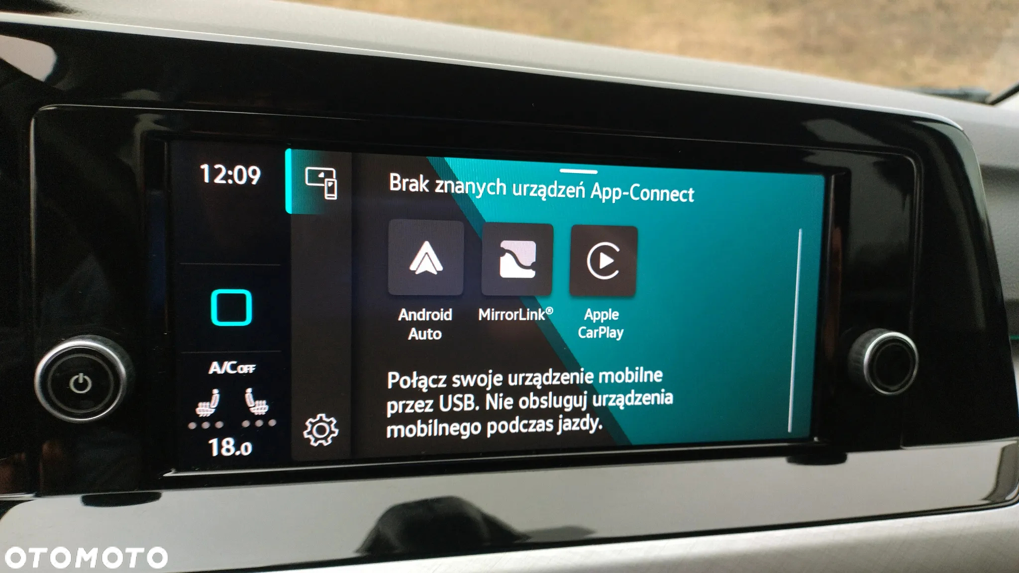 Volkswagen Golf VIII 2.0 TDI Life - 11