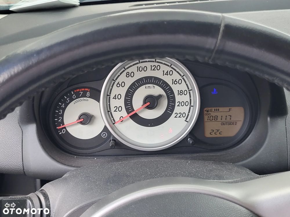 Mazda 2 1.3 Exclusive - 12