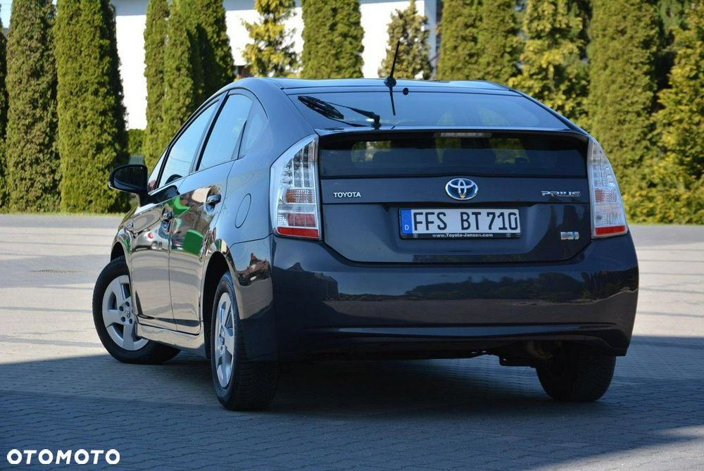 Toyota Prius - 7