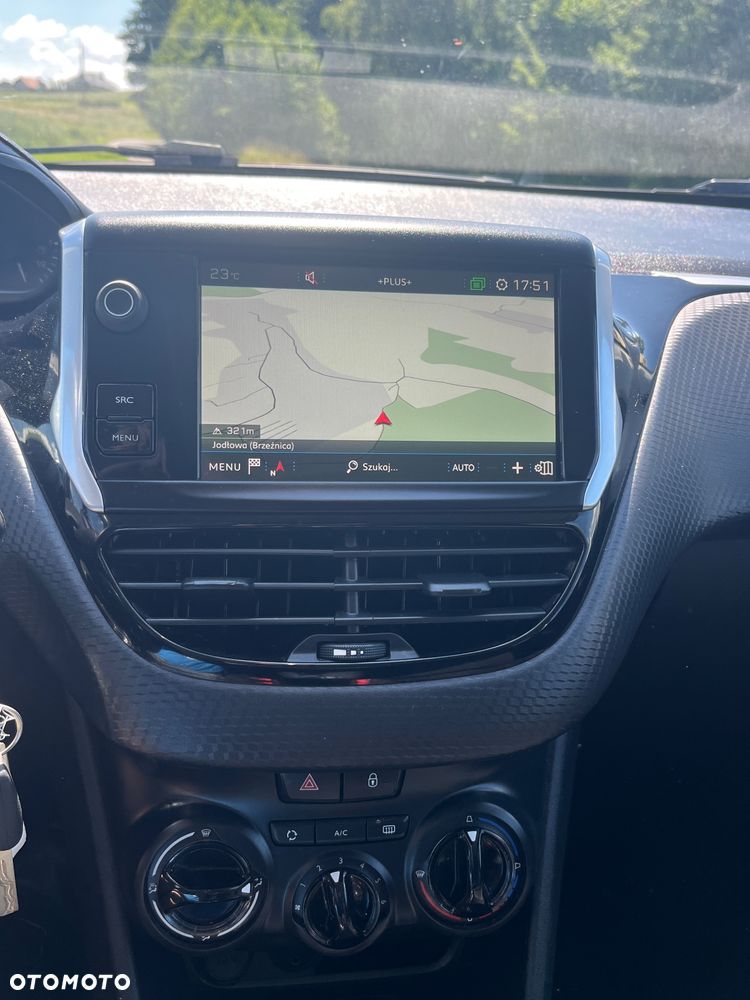 Peugeot 208 Blue-HDi 100 Stop&Start Active - 17