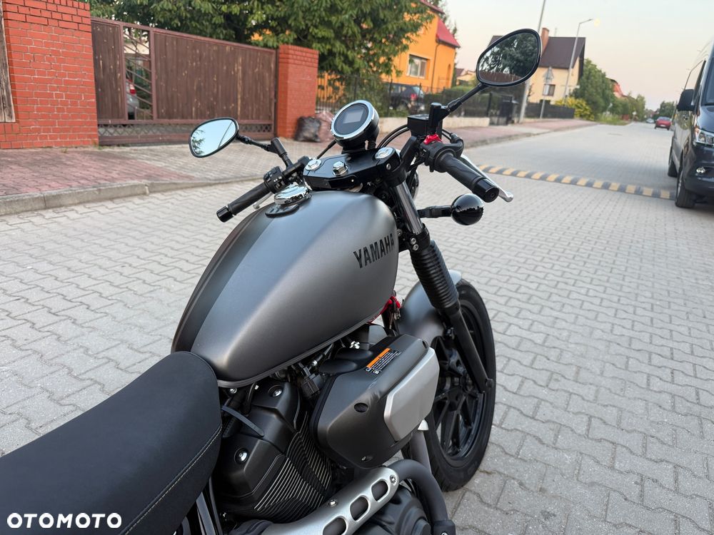 Yamaha XVS - 11