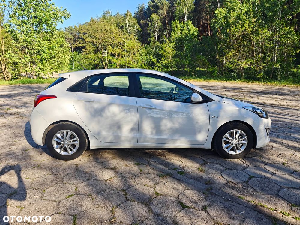 Hyundai i30 1.4 Trend - 9