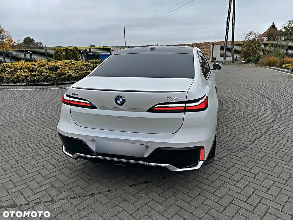 BMW 7 Series 2025 photo 5