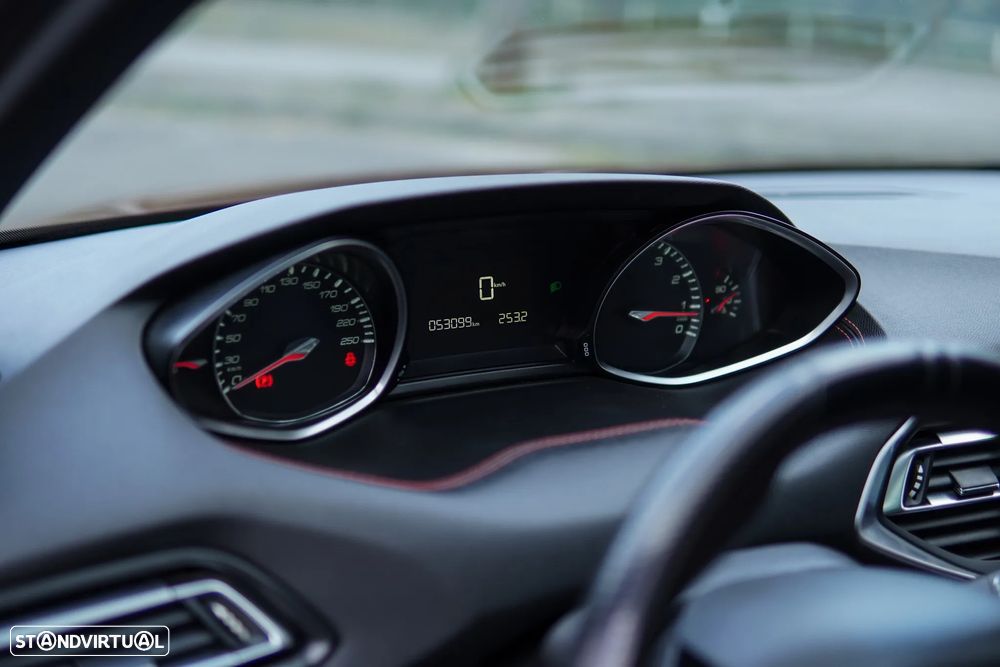 Peugeot 308 PureTech 130 GPF Stop & Start GT Pack - 39