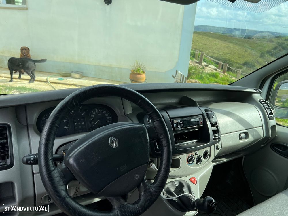 Renault Trafic - 8