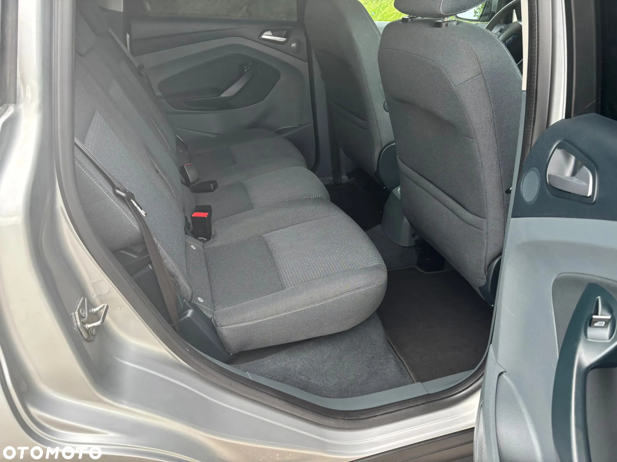 Ford C-MAX 1.6 TDCi Start-Stop-System SYNC Edition - 16