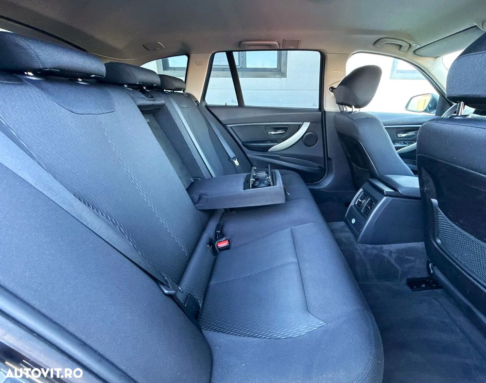 BMW Seria 3 318d Aut. - 20