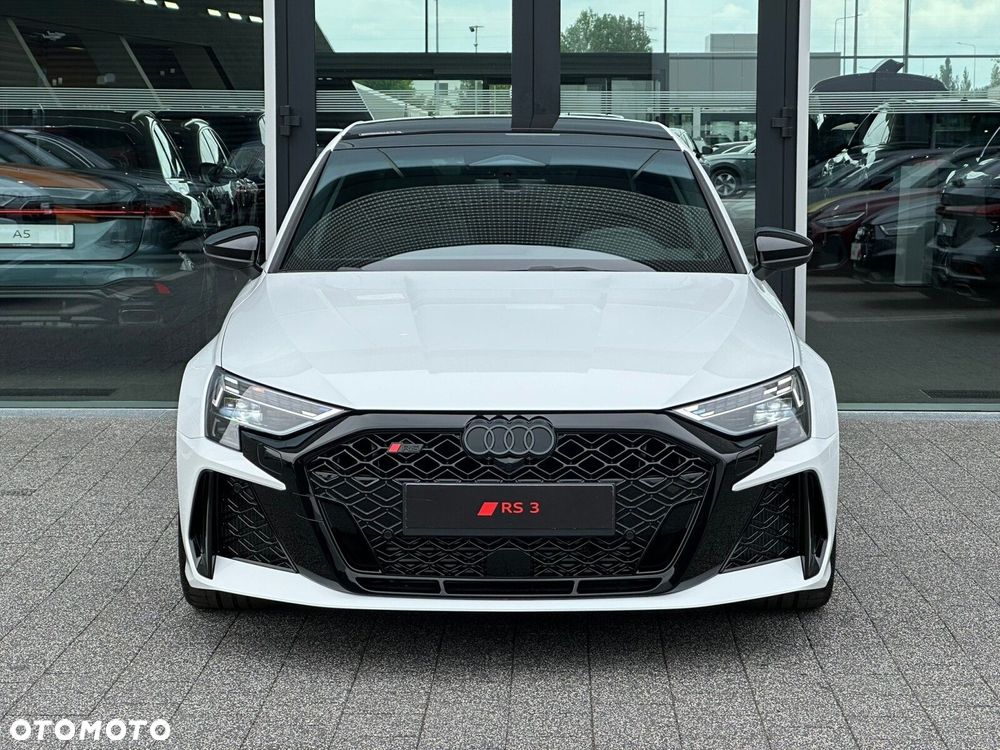 Audi RS3 Limousine - 2
