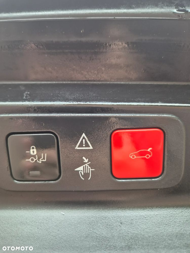 Peugeot 5008 1.6 BlueHDI Allure S&S EAT6 - 10