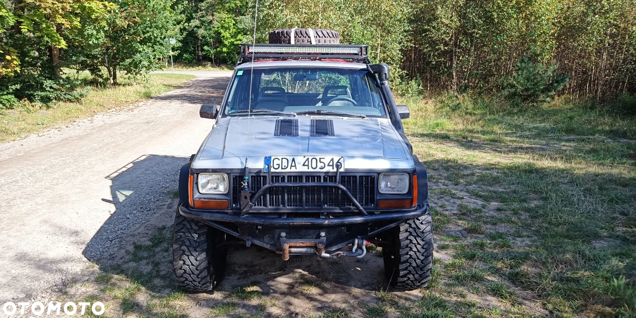 Jeep Cherokee 4.0 - 24