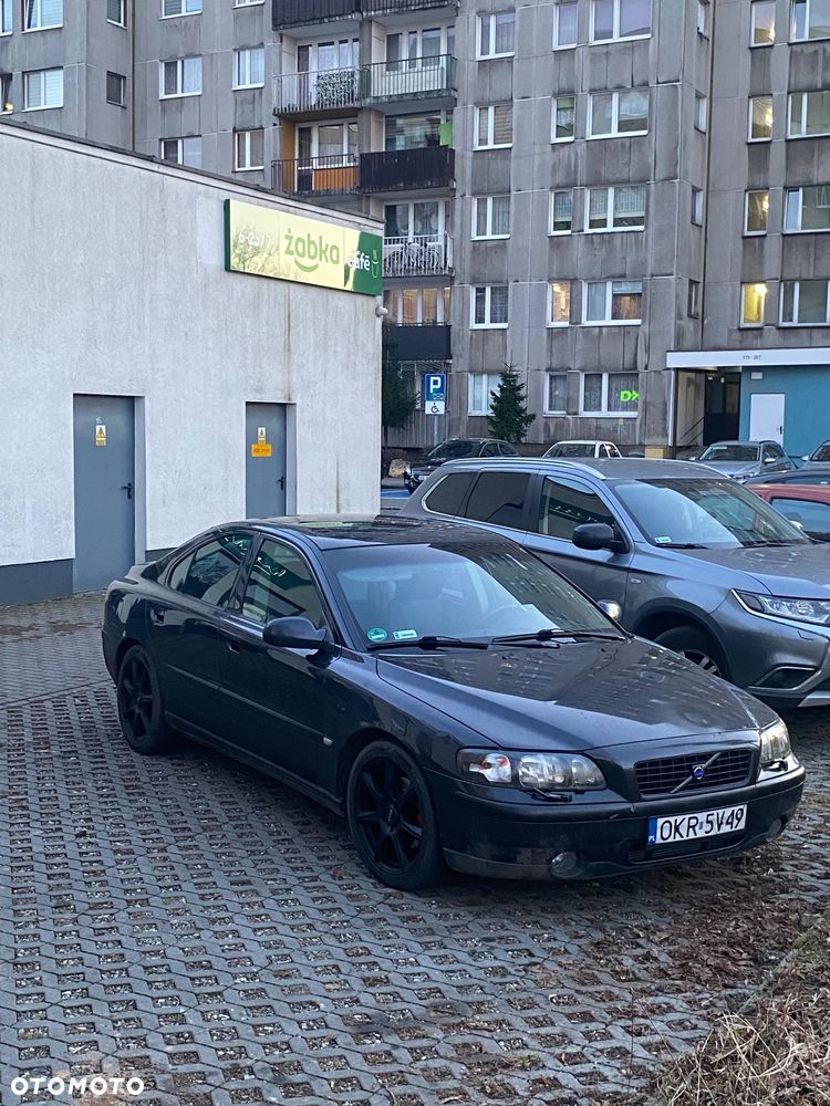 Volvo S60 2.4 T - 11