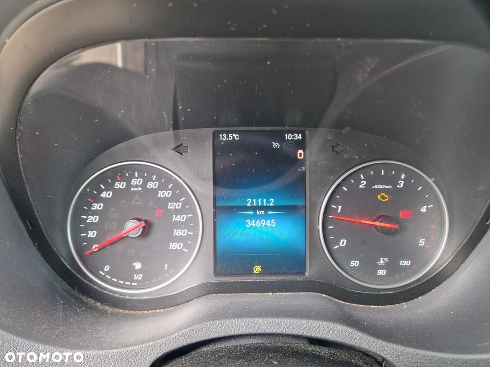 Mercedes-Benz Sprinter 319 Sypialka Led - 6