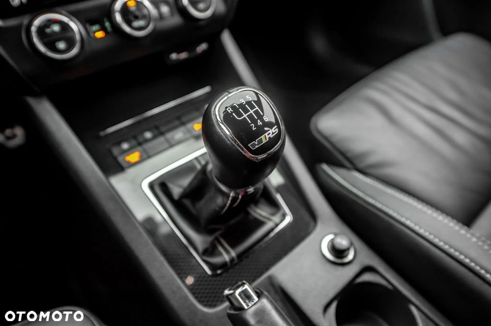 Skoda Octavia 2.0 TSI (Green tec) RS - 38