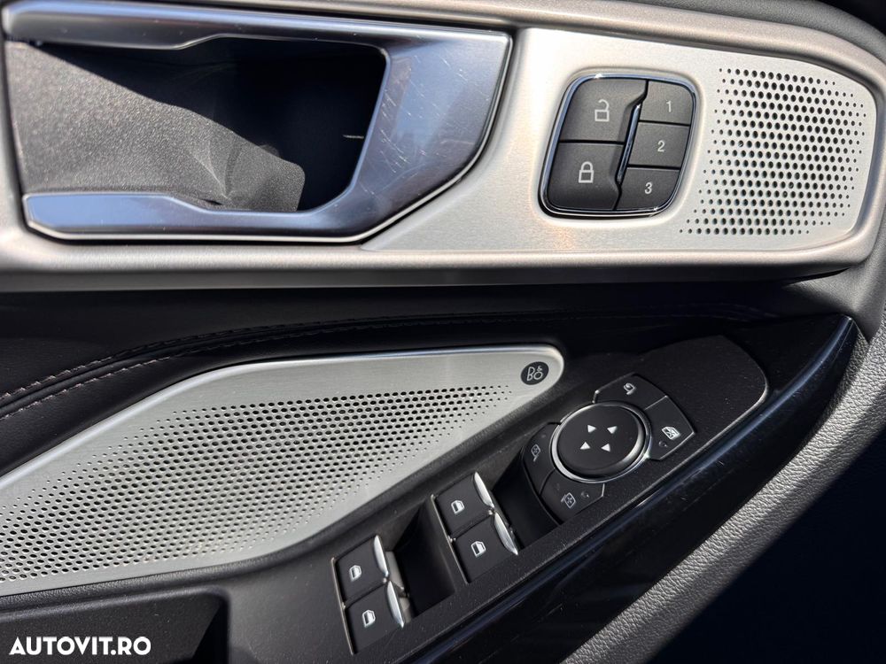 Ford Explorer EcoBoost Plug-in Hybrid PLATINUM - 27