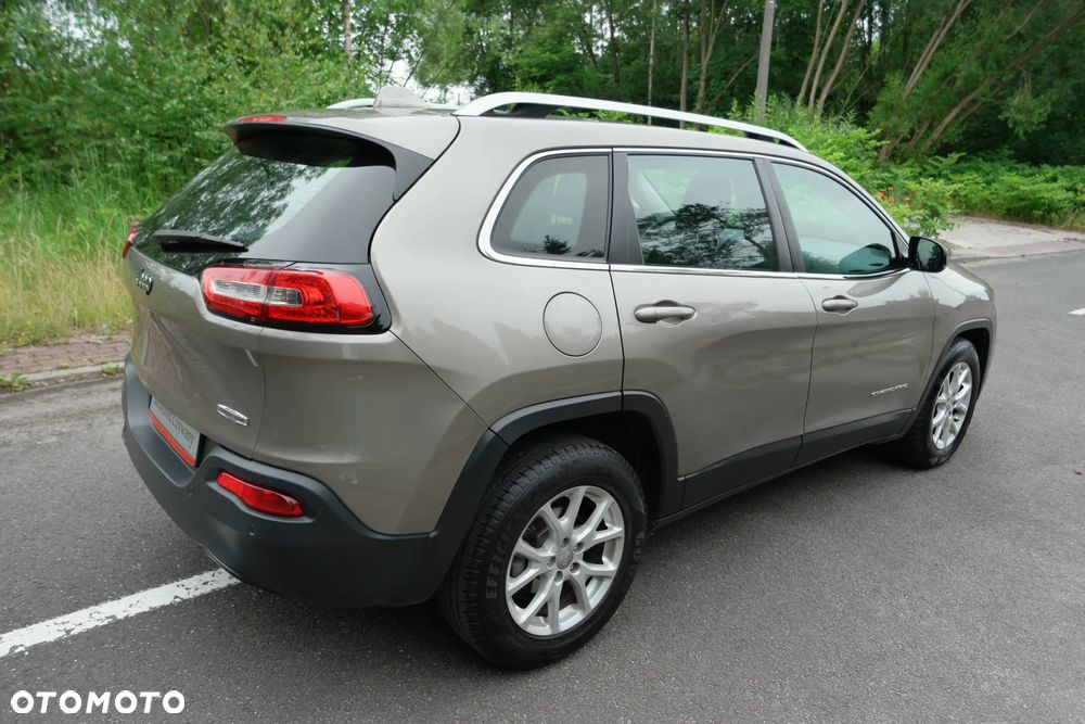 Jeep Cherokee 2.0 MJD 4x2 Longitude EU6 - 6