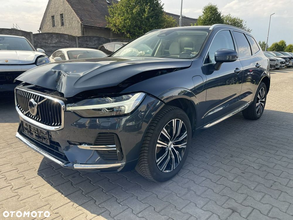 Volvo XC 60 T6 Plug-In Hybrid AWD Inscription - 4