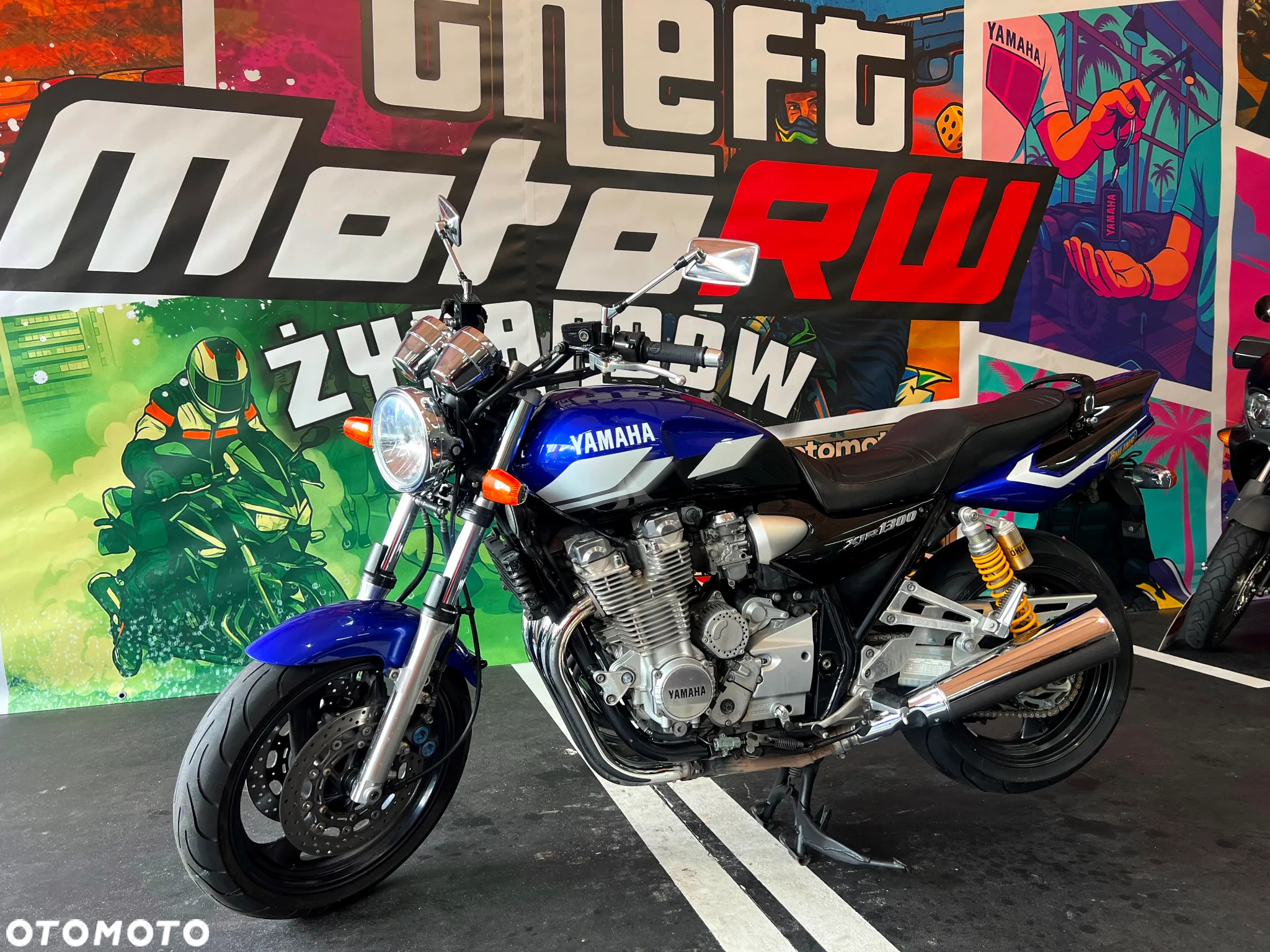 Yamaha XJR - 22
