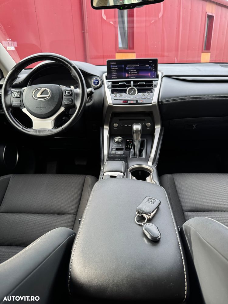 Lexus Seria NX 300h AWD Business Plus - 24