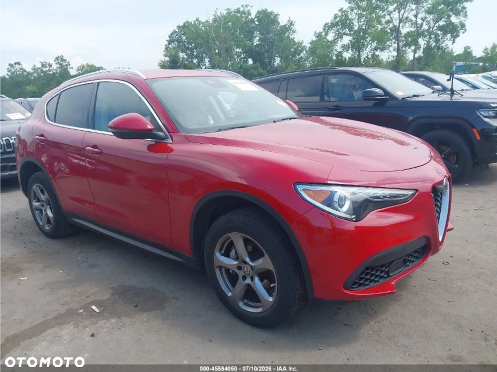Alfa Romeo Stelvio - 16