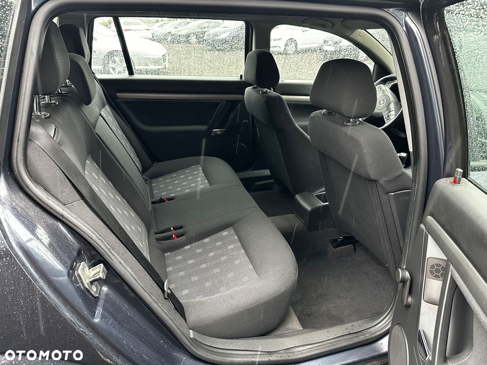 Opel Vectra 1.8 Caravan - 24