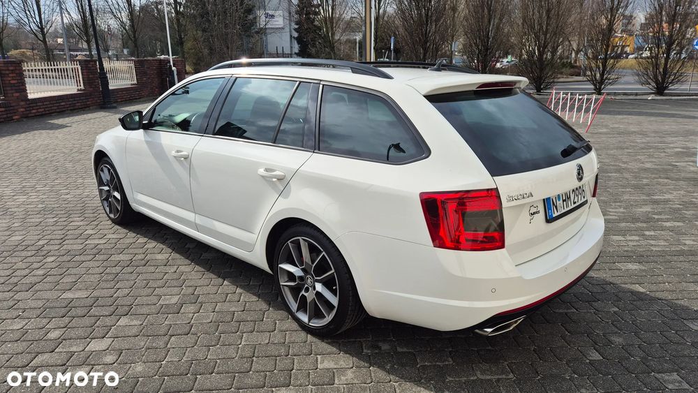 Skoda Octavia 2.0 TSI (Green tec) RS - 6