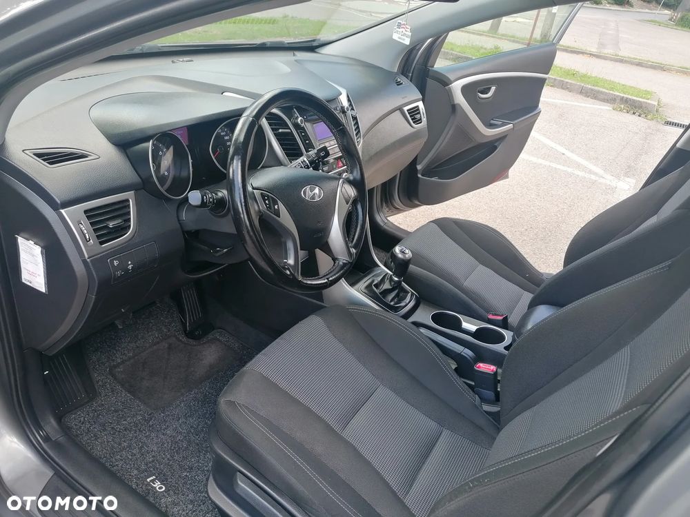 Hyundai i30 1.4 Comfort - 11