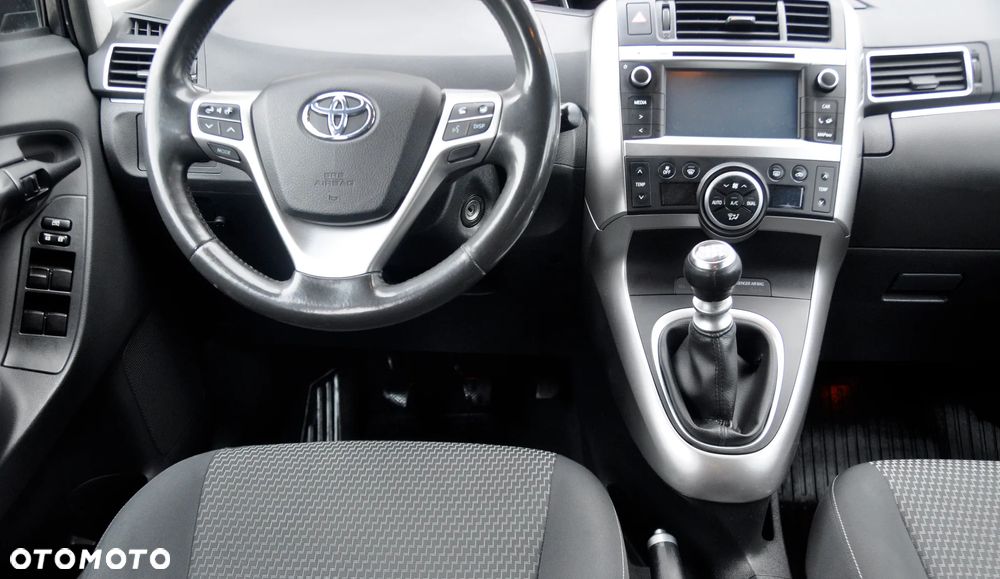 Toyota Verso 2.0 D-4D Prestige 7os - 18