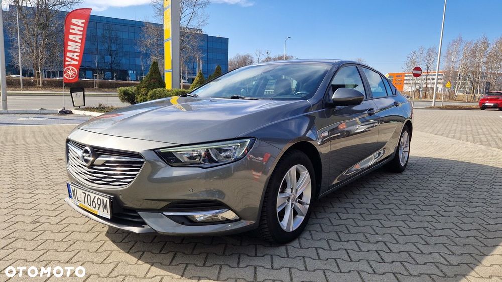 Opel Insignia 1.5 T Enjoy S&S - 10