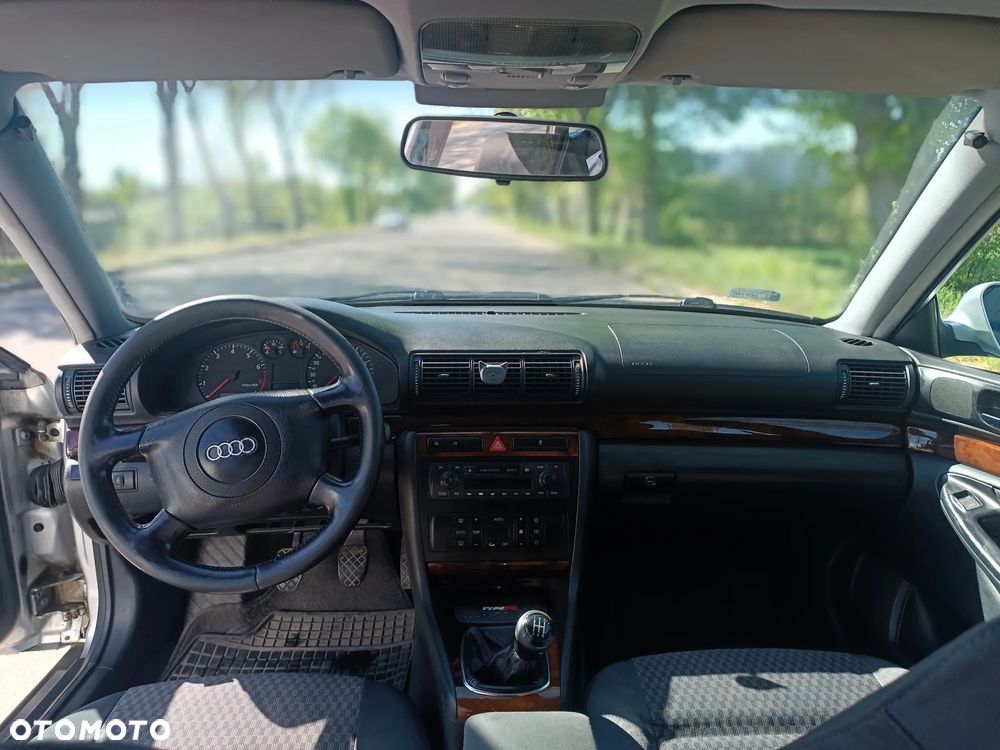 Audi A4 Avant 1.8 - 14