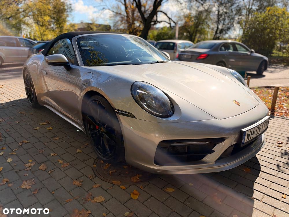 Porsche 911 2020 photo 2