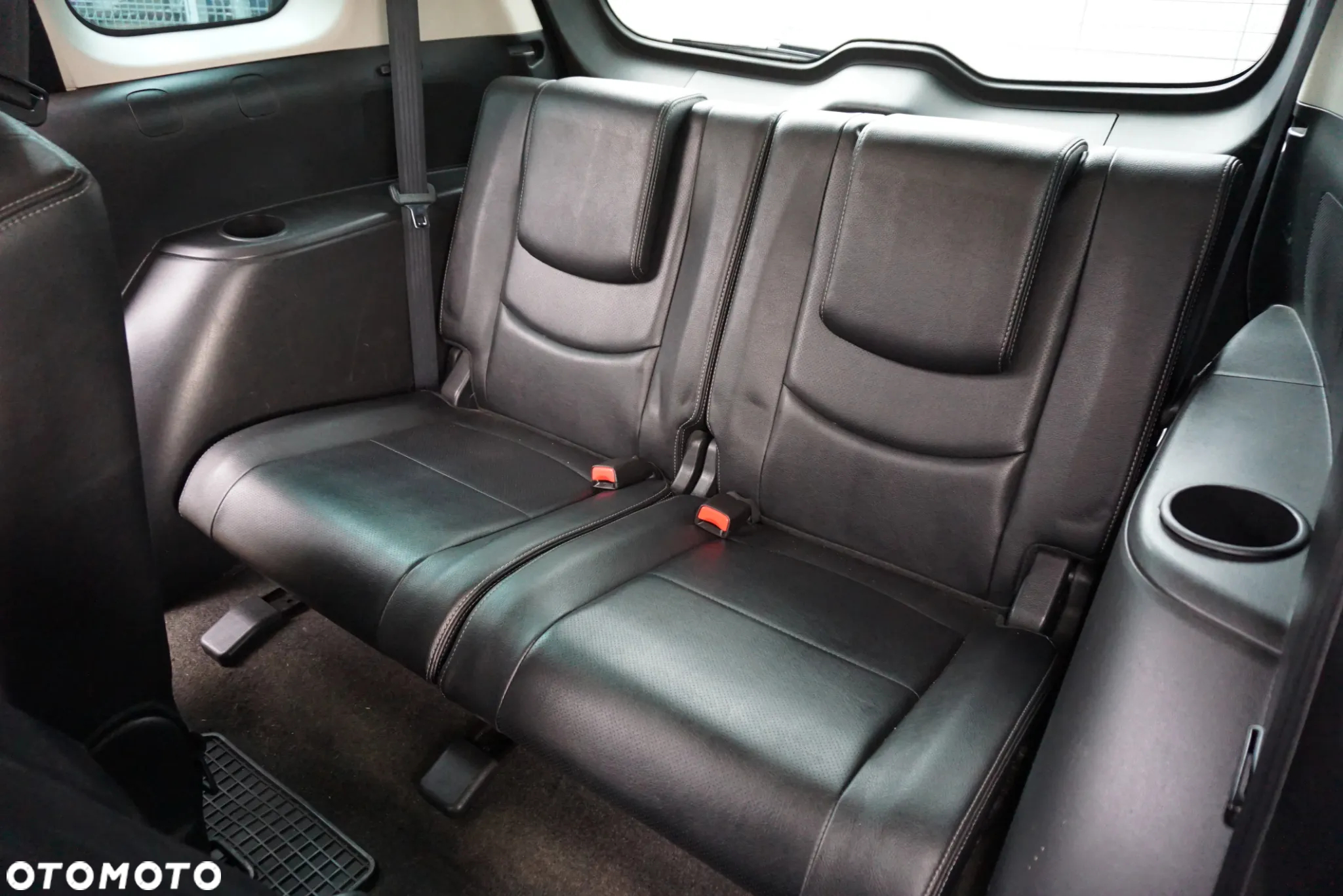 Mazda 5 2.0 CD Exclusive + - 11