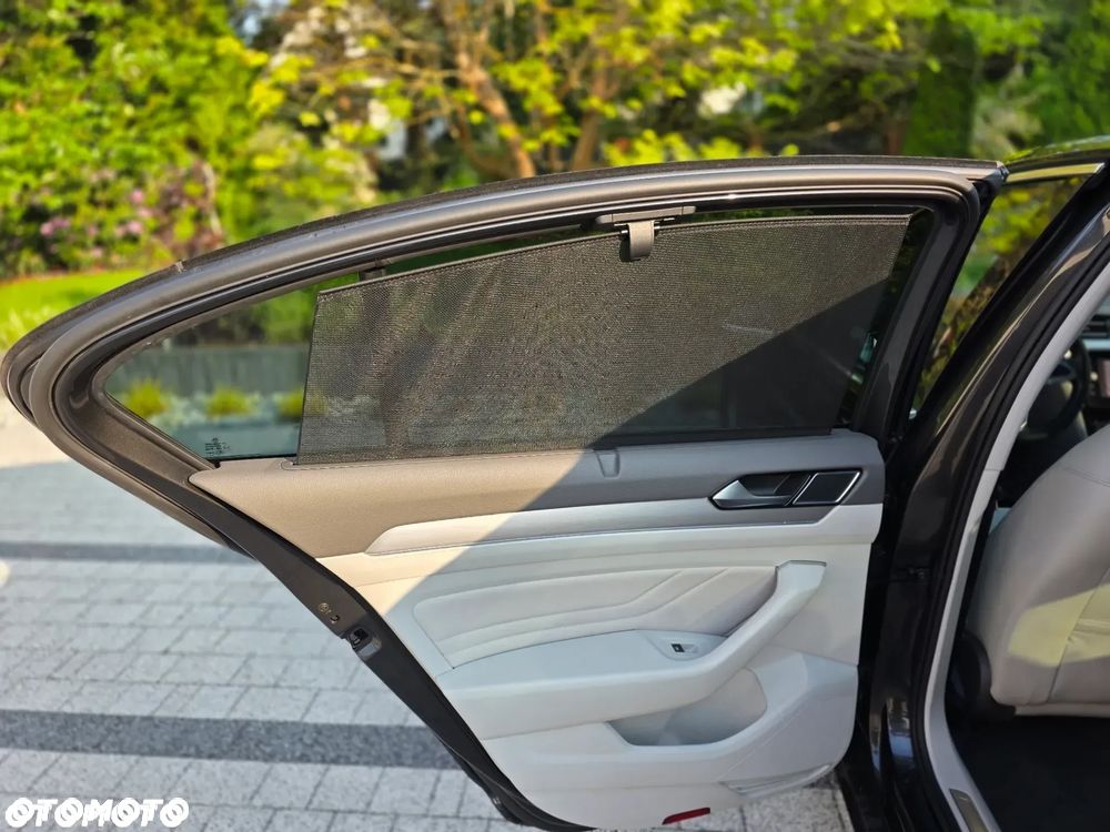 Volkswagen Passat 2.0 TSI 4Mot Elegance DSG - 33