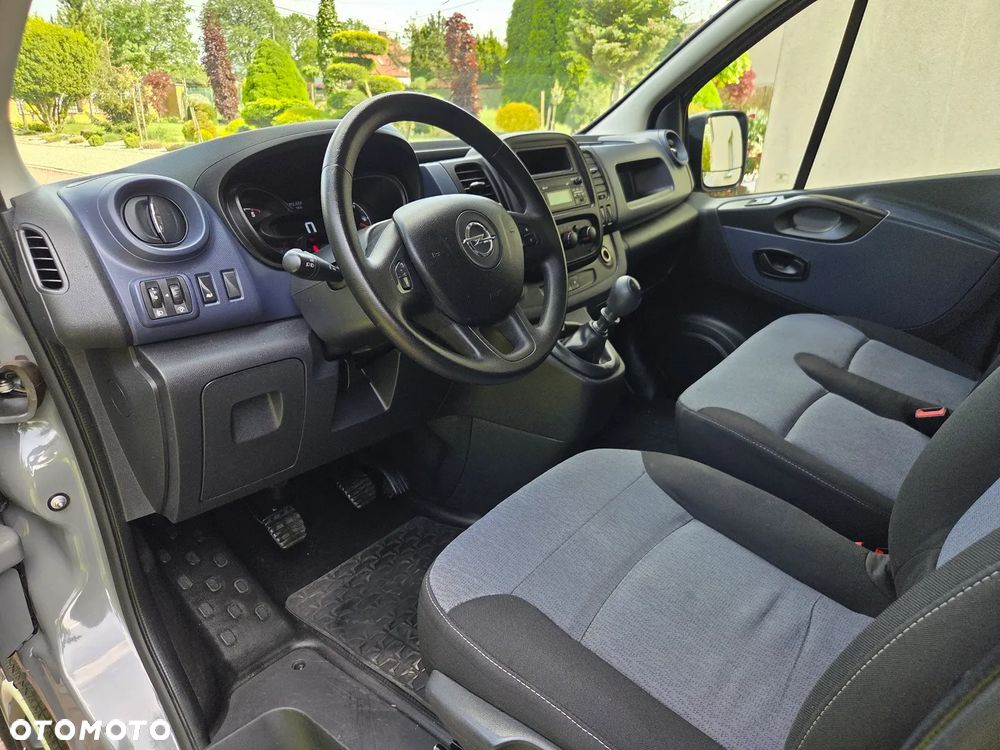 Opel Vivaro - 23