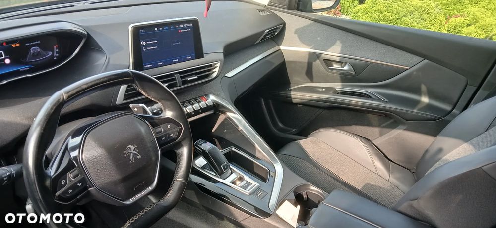 Peugeot 5008 BlueHDi 130 EAT8 Allure Pack - 17