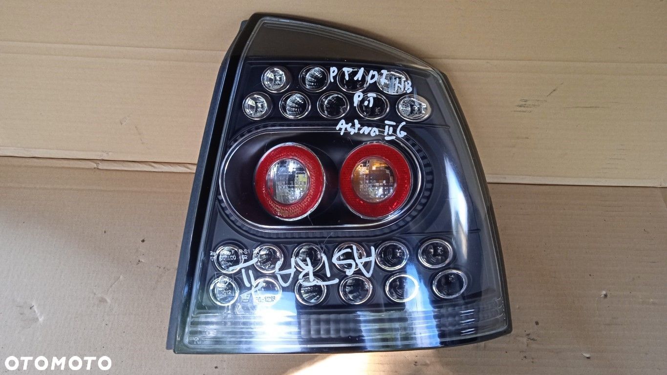 OPEL ASTRA G II HB LAMPA TYŁ PRAWA LED TUNING - 1