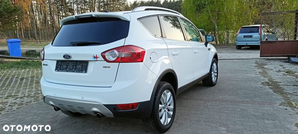 Ford Kuga 2.0 TDCi 2x4 Titanium - 2