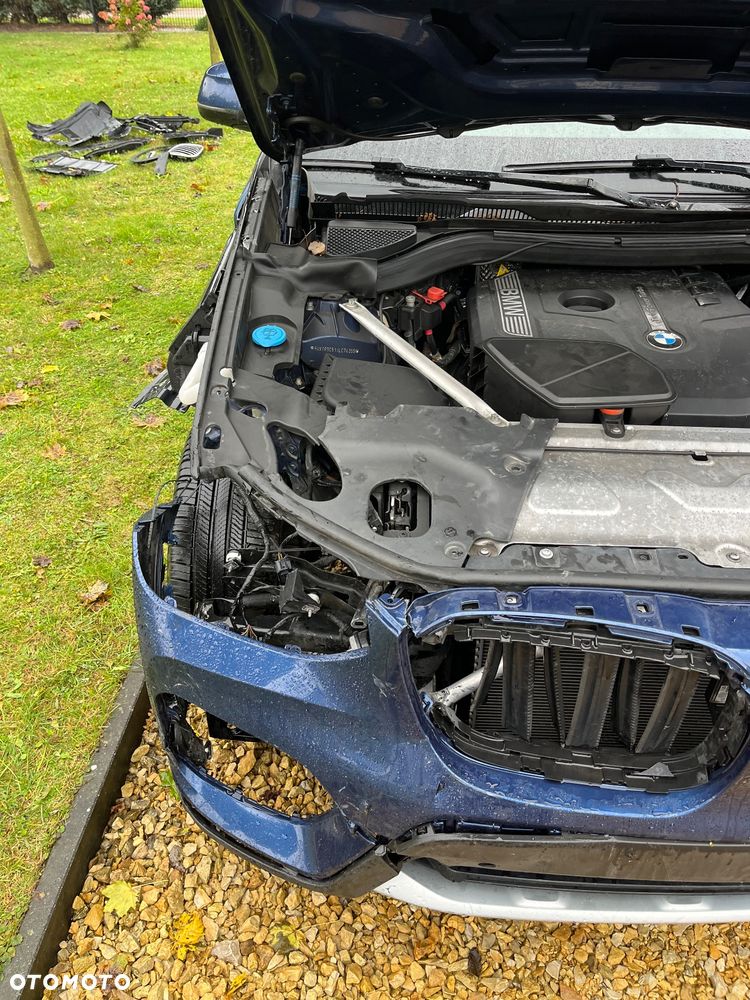 BMW X3 xDrive30i Advantage - 28