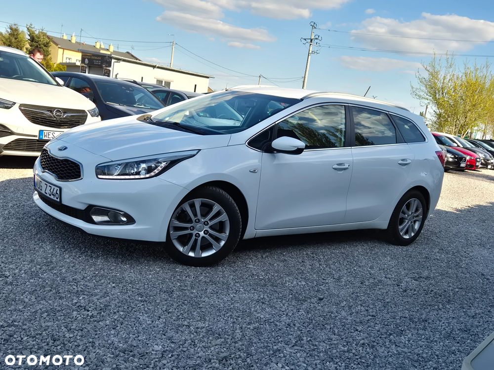 Kia Ceed 1.6 CRDi 128 Platinum Edition - 4